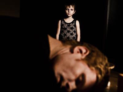 Submarino. Sin aire en la superficie de la fría y oscura existencia. Submarino. Sin aire en la superficie de la fría y oscura existencia.