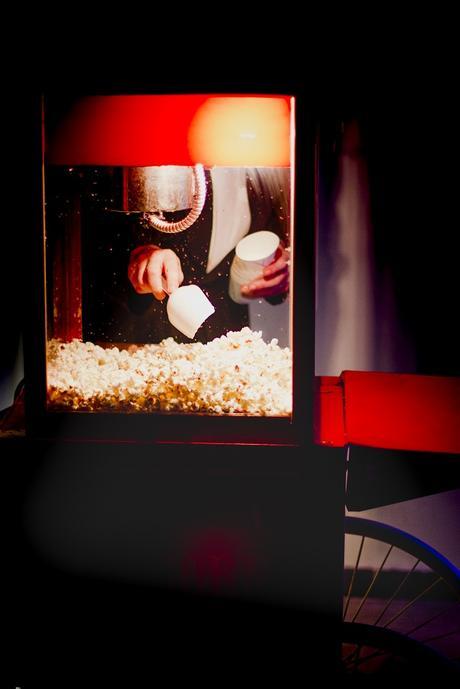 LAIA y  EDGAR: UNA ELEGANTE BODA CON CHISTERA