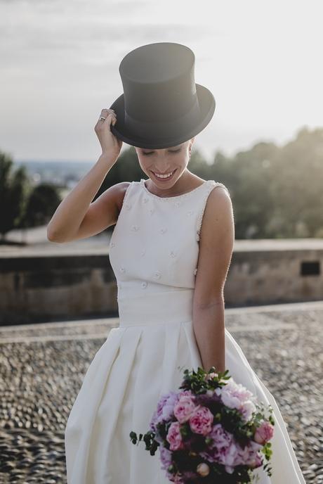LAIA y  EDGAR: UNA ELEGANTE BODA CON CHISTERA