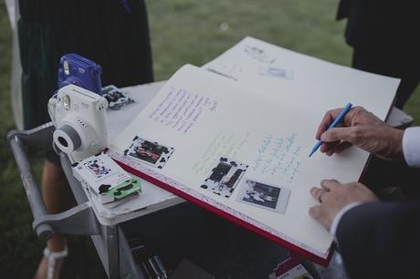 LAIA y  EDGAR: UNA ELEGANTE BODA CON CHISTERA