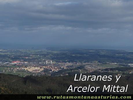 Vista de Llaranes desde el Gorfolí