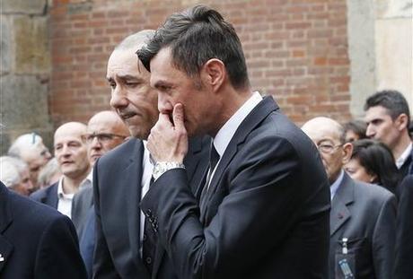 Personalidades de Milan recuerdan a Cesare Maldini en funeral