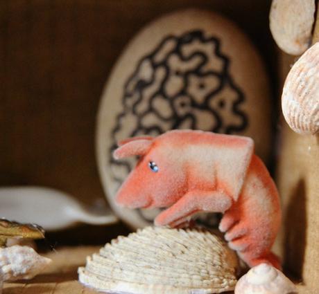 Haremos un diy básico muy sencillo, un diorama infantil recreando el fondo del océano