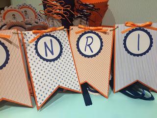 Recordatorios y detalles de comunión niño