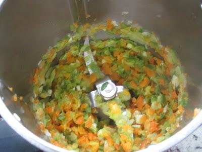 Calabacines a la boloñesa