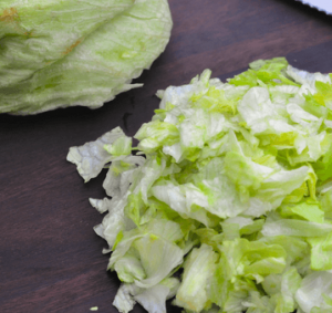 Ensalada de Navidad en Primavera como cortar lechuga
