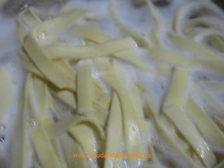 Tagliatelle de Pasta Fresca en Salsa de Nata