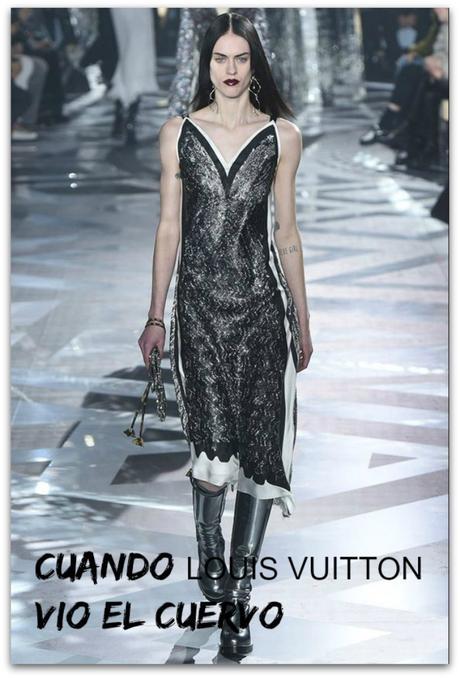 http://www.vogue.es/desfiles/otono-invierno-2016-2017-paris-fashion-week-louis-vuitton/12419/galeria/pasarela-10062/21217