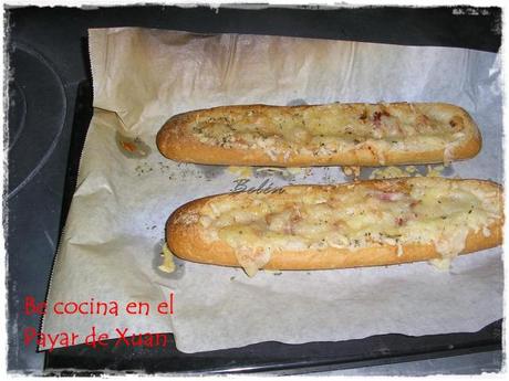 Barritas de pan con queso y beicon Barritas de pan con queso y beicon