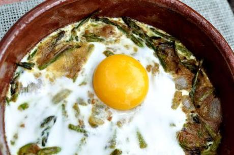 cazuela-de-esparragos-verdes-con-huevo-al-horno-13
