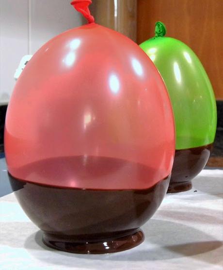 FRESAS CON NATA EN CUENCOS DE CHOCOLATE (RECETA PARA EL PERIÒDIC D´ONTINYENT)