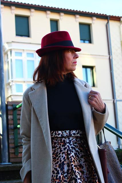 MIS LOOKS - FALDA ANIMAL PRINT