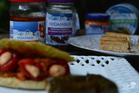 Gyros rellenos de guindillas con queso feta y aceitunas kalamata con tomate seco tererecetas 03