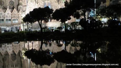 Barcelona. La Sagrada Familia, otra foma de verla. The Sagrada Familia a different way to see it