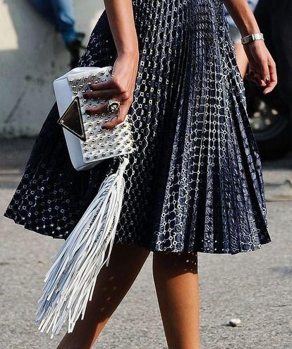 STREET STYLE INSPIRATION; PLEATED MIDI SKIRT.-