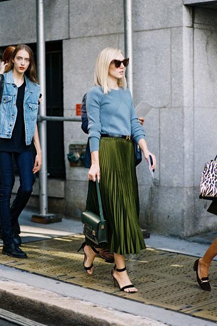 STREET STYLE INSPIRATION; PLEATED MIDI SKIRT.-