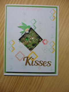 Tarjeta Kisses con paillettes o lentejuelas.