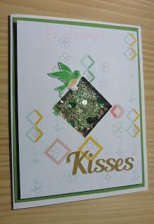 Tarjeta Kisses con paillettes o lentejuelas.