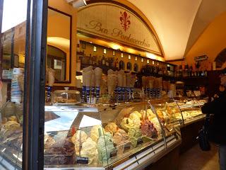 Pastelerías y Heladerías en Florencia / Bakeries and Ice Cream Shops in Florence