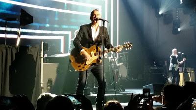 Bryan Adams suspende un concierto en Mississippi para protestar contra una ley antigay