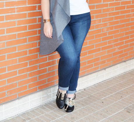 OOTD ~ Capa sin Mangas & Zapatos personalizados ~ Curvy Girl