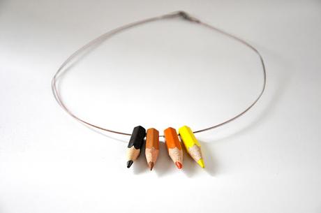 COLGANTE DE LAPICEROS