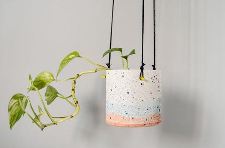 2458.- Decorando macetas 2458.- Decorando macetas