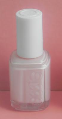 Color y tratamiento en tus uñas con ESSIE y Outletbelleza (Info, haul y review)