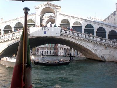 El Sestiere de San Polo en Venecia: del puente de Rialto al Ponte de le Tette, cortesanas, farolillos rojos y cuadros de Tintoretto.