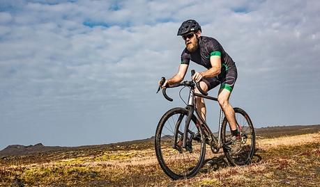 Lauf lanza una versión de su horquilla con suspensión para bicicletas de carretera para aventura o grava, o ciclocross: La Grit