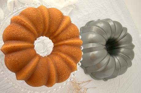 Bundt cake de tangelo, lo mejor de dos frutas reunidas en un bizcocho