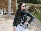 Houndstooth pompon