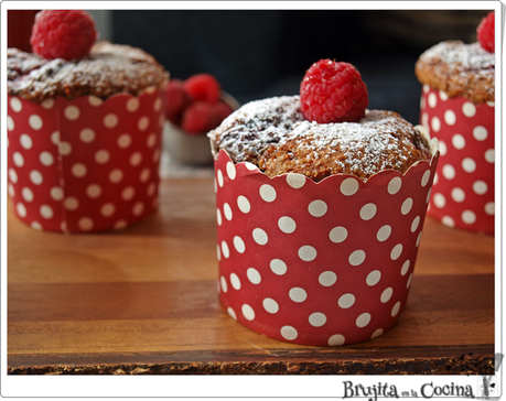 Muffins de espelta con manzana y frambuesa