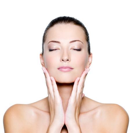 Diez tips de cuidados faciales para la piel a los 30 años