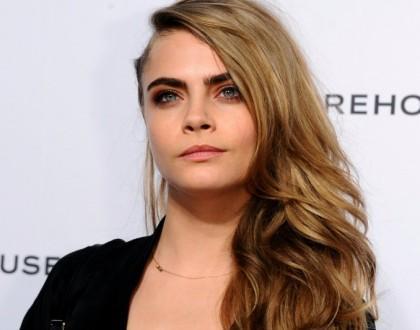 Sólo 1 de cada 10 mujeres se siente orgullosa de revelar su edad Rimmel London anuncia a Cara Delevingne como su nueva embajadora de marca