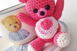 Se busca: osito amigurumi rosa