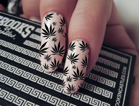 Weeds Nails: la nueva tendencia en uñas