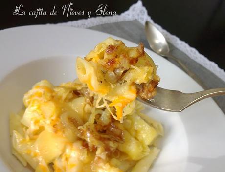 Älplermagronen mit Apfelmus - Cocinas del Mundo (Suiza)