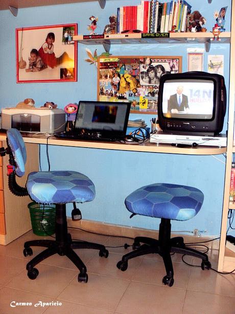 Reciclando sillas de escritorio con password