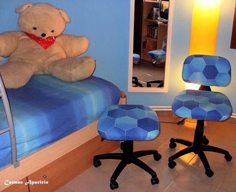 Reciclando sillas de escritorio con password