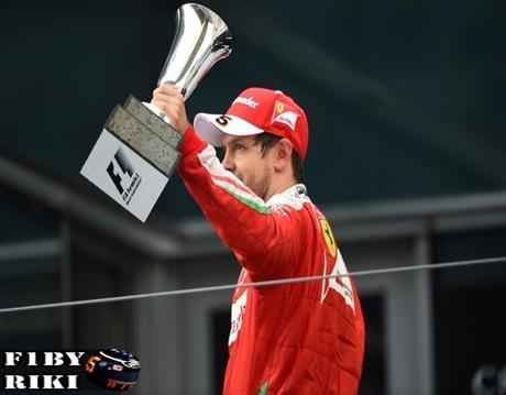 Vettel llega al podio a pesar del toque con Raikkonen