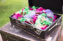 colores-de-boda-organización-bodas-018-rincon-bienvenida-maletas