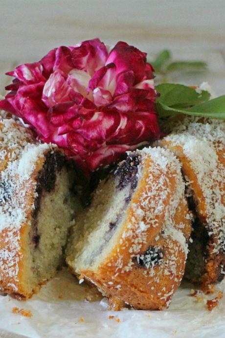 bundt cake de coco, bizcocho de moras, bizcocho de coco