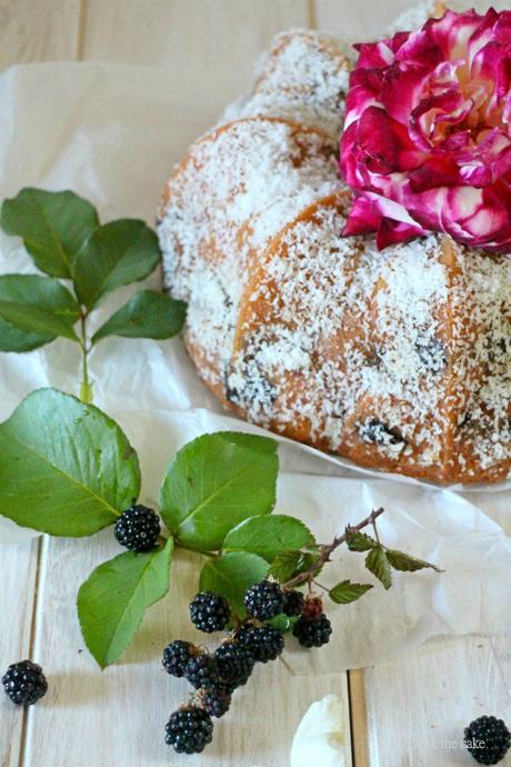 bundt cake de coco, bizcocho de moras, bizcocho de coco