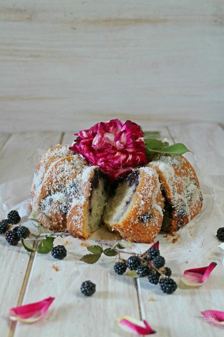 bundt cake de coco, bizcocho de moras, bizcocho de coco