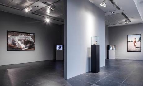 Vista de la exposición de Regina José Galindo en Frankfurter Kunstverein. Foto: N. Miguletz © Frankfurter Kunstverein