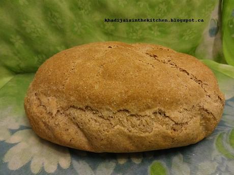 PAIN DE LA SEMAINE: PAIN À LA FARINE DE SEIGLE / BREAD OF THE WEEK: RYE BREAD / PAN DE LA SEMANA: PAN CON CENTENO / خبز الاسبوع : خبز الشيلم