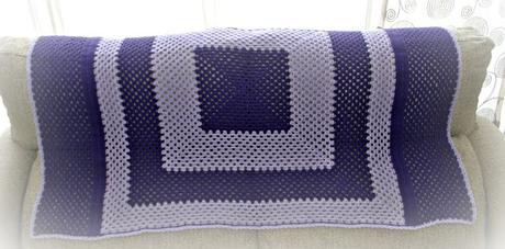 MANTA PARA EL SOFA DE GANCHILLO