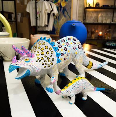 Los dinosaurios tricolores de Pau Sanz i Vila Los dinosaurios tricolores de Pau Sanz i Vila