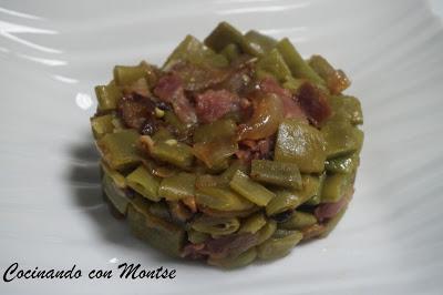 Judías verdes con cebolla y jamón
